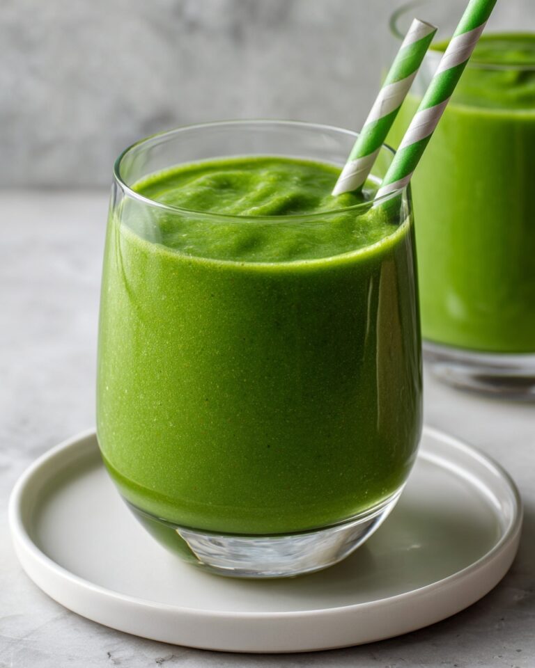 Keto Green Smoothie {3 Net Carbs!} Recipe
